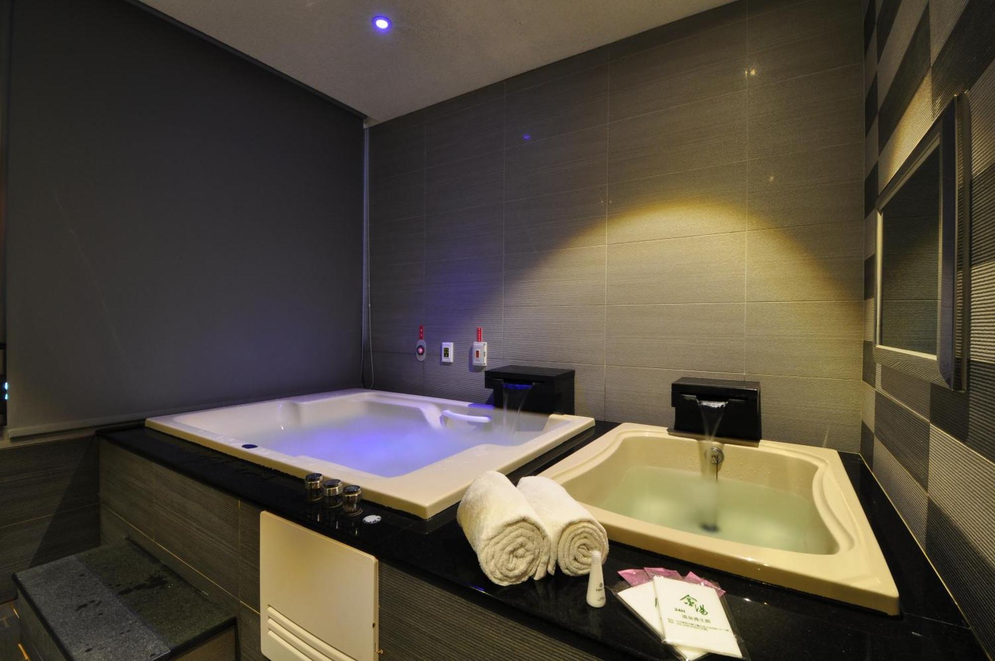 Jin Spa Resort Hotel จินซาน ภายนอก รูปภาพ